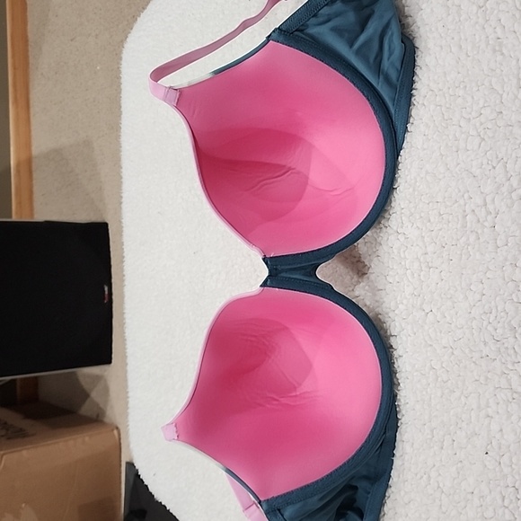 Pink Victoria Secrets Wear Everywhere T-Shirt Underwire Bra - Picture 4 of 10